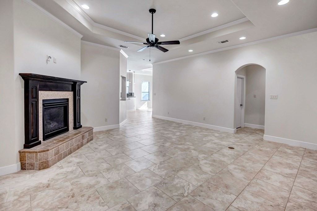 4304 Coronado Ct - Photo 6 of 43