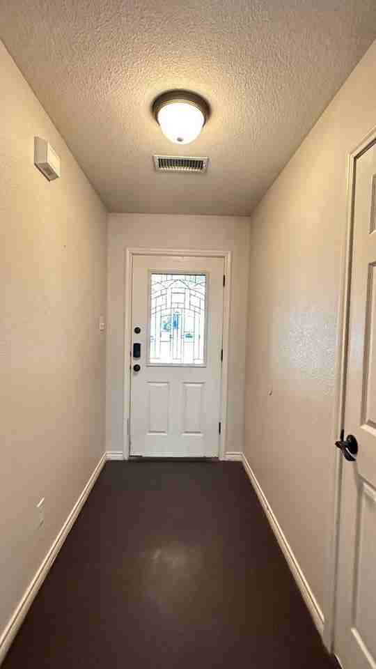 1103 Porterfield Rd - Photo 2 of 16