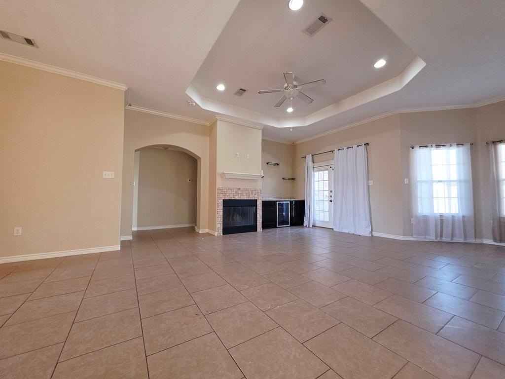 5308 Anetta Dr - Photo 3 of 8