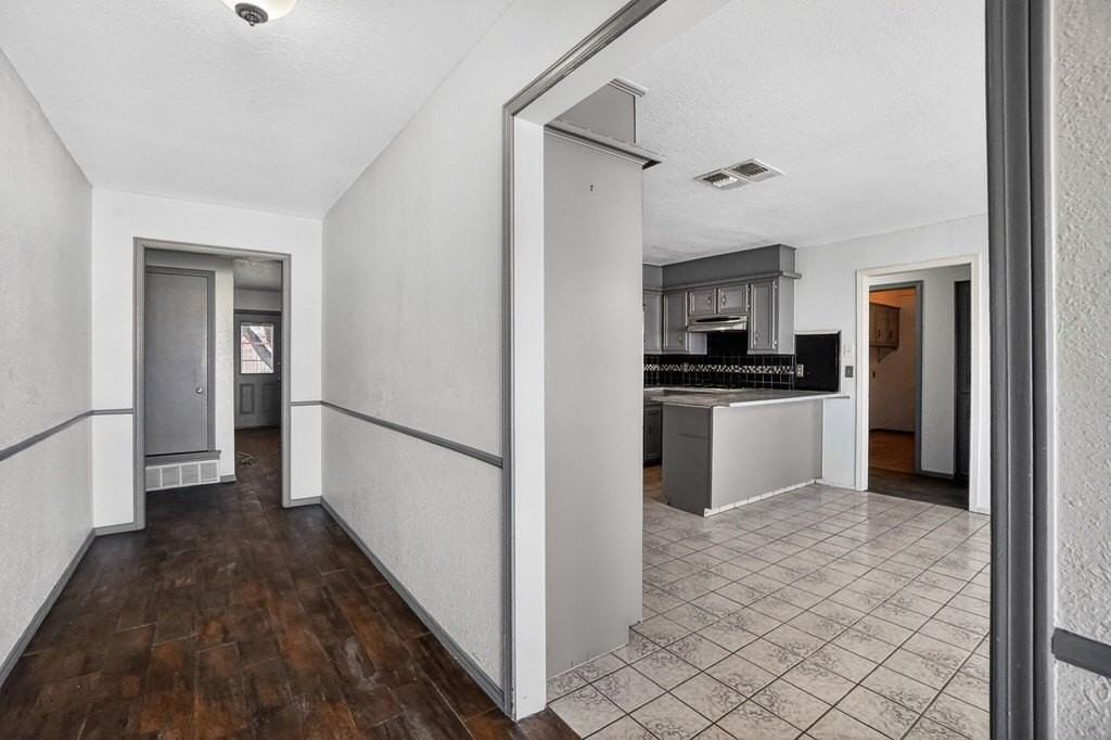 4007 Saint Andrews Dr - Photo 6 of 45