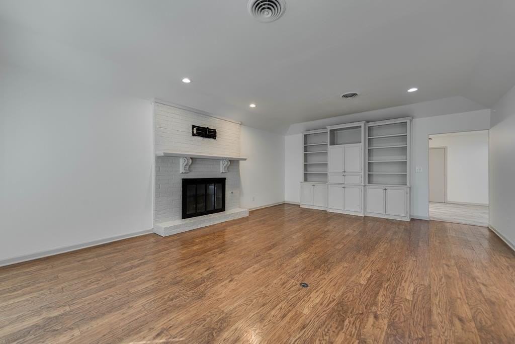 2902 Moss Ave - Photo 7 of 35