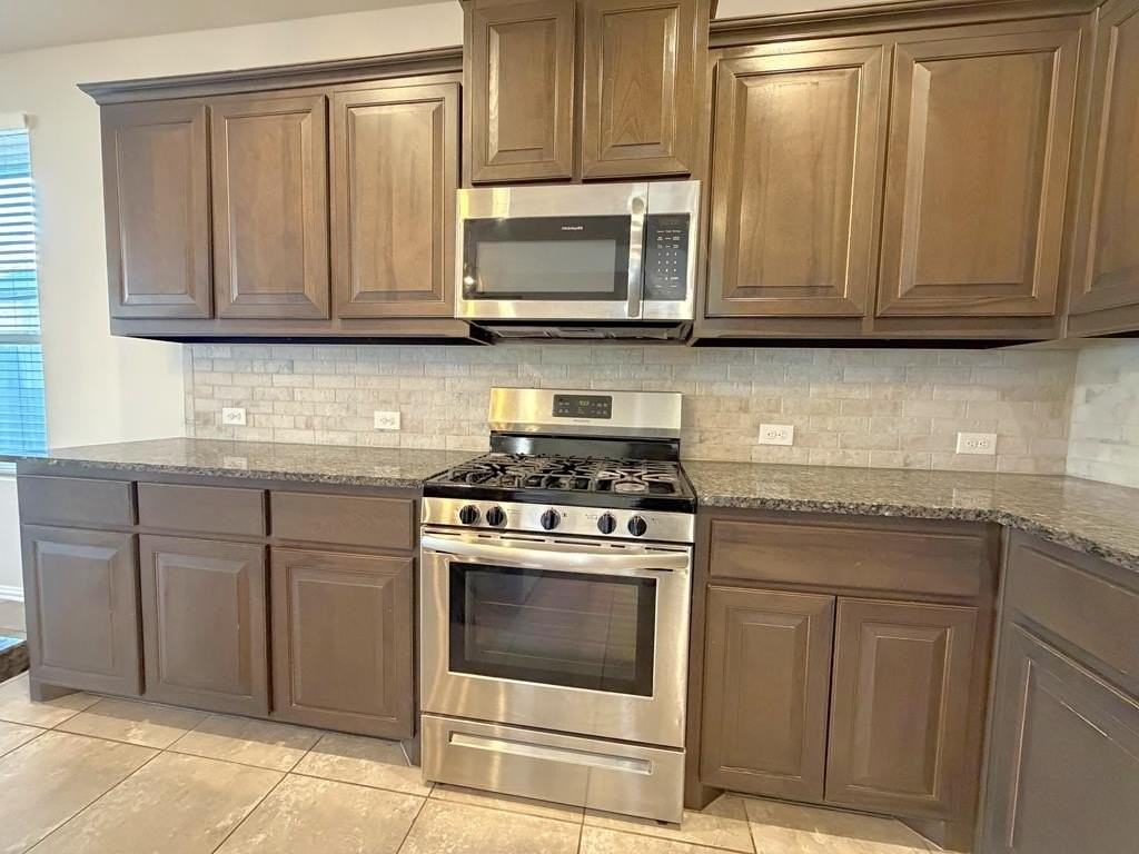 812 July Fourth Rd - Photo 2 of 27