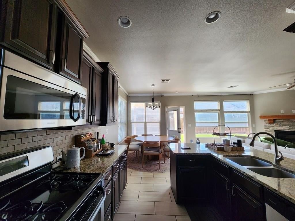 6407 Hall Of Fame Blvd - Photo 3 of 50