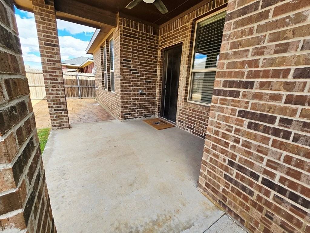 6606 Colony Rd - Photo 2 of 39