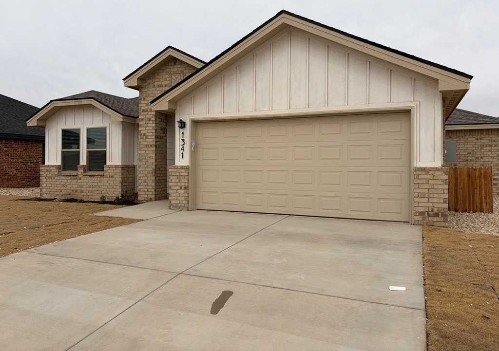 1341 Bajada St - Photo 2 of 17