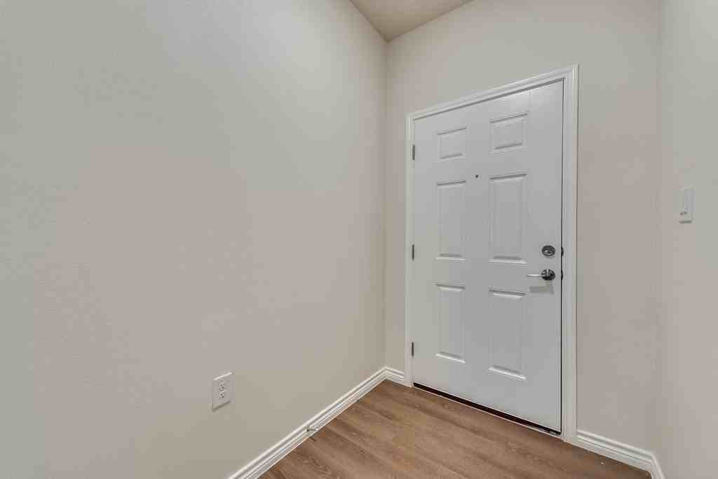 1412 Bajada St - Photo 3 of 23