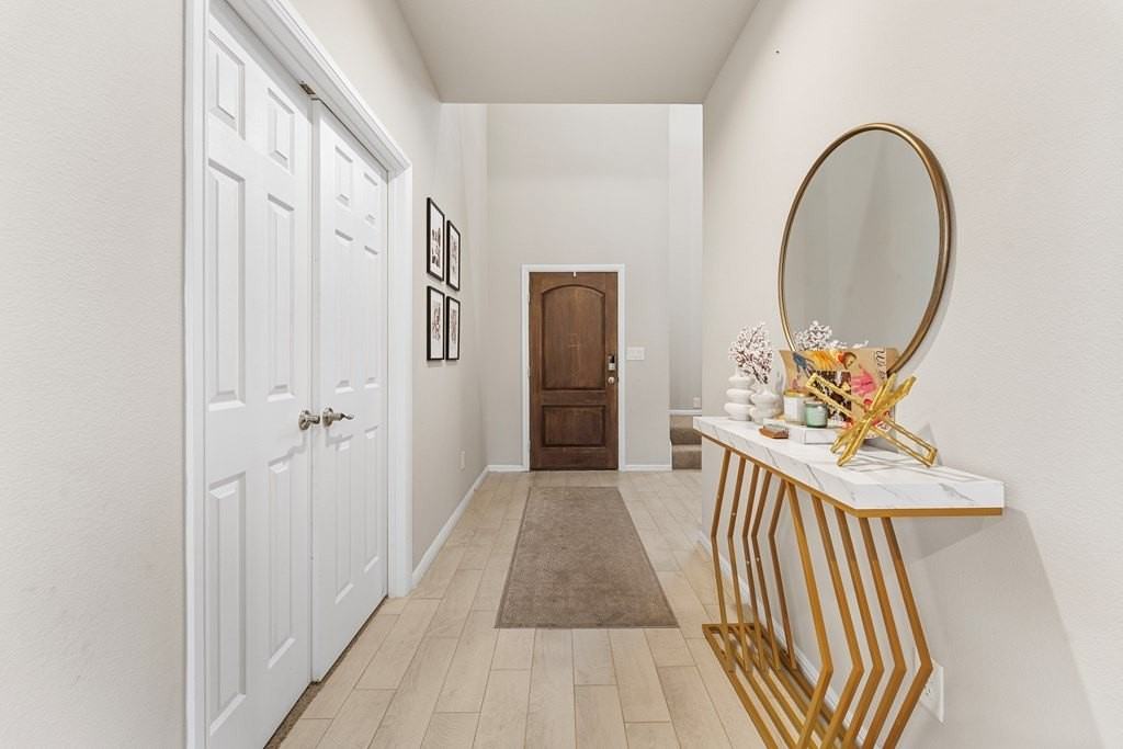 7118 Adenium Rd - Photo 4 of 30