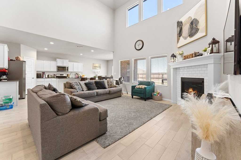 7118 Adenium Rd - Photo 7 of 30