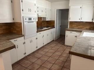 2604 Frontier Dr - Photo 5 of 10