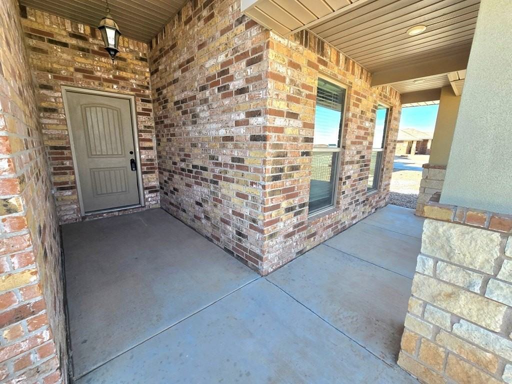 6921 Ranch Ave - Photo 2 of 37