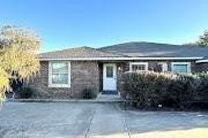 featured image of 4717 Harvard Ave Apt C #Apt C