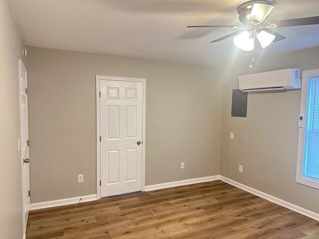 257 Bell St Se - Photo 6 of 8