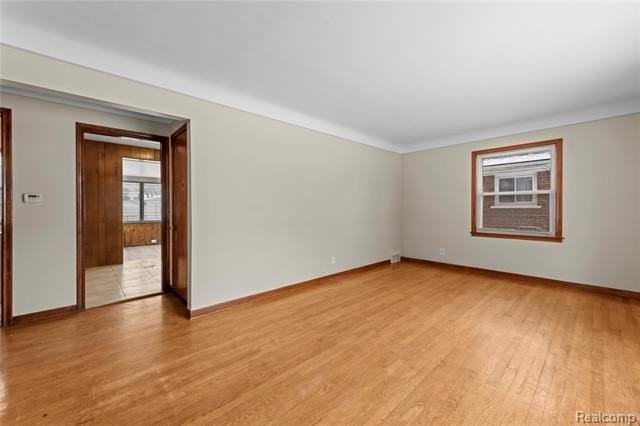 19501 Redfern St - Photo 3 of 33