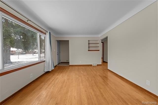 19501 Redfern St - Photo 4 of 33