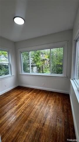 8920 Quincy St - Photo 4 of 6