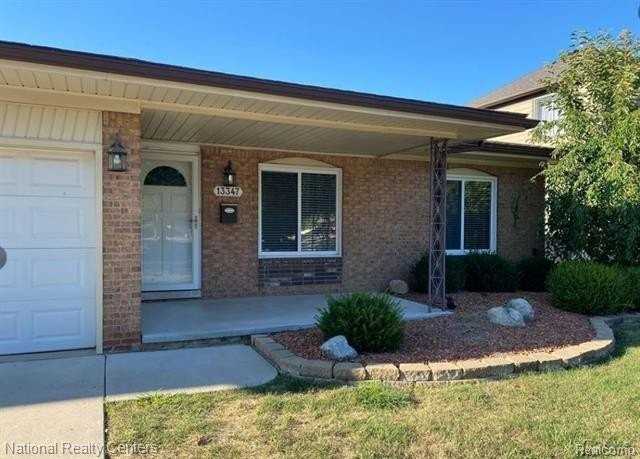 13347 Montego Dr - Photo 2 of 22