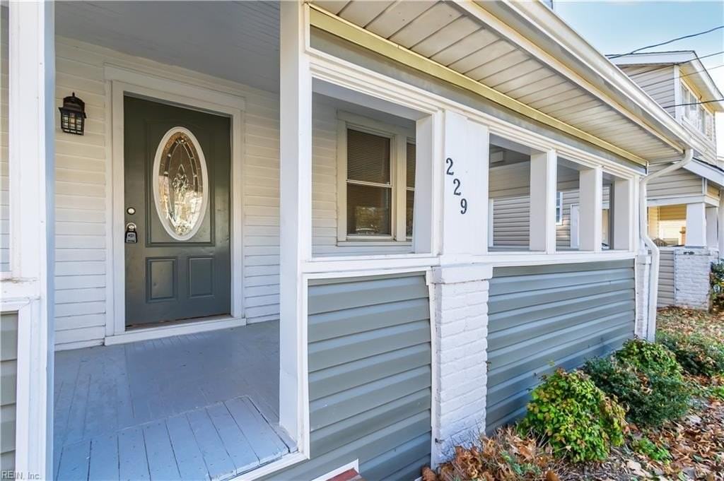 229 Woodview Ave - Photo 3 of 40