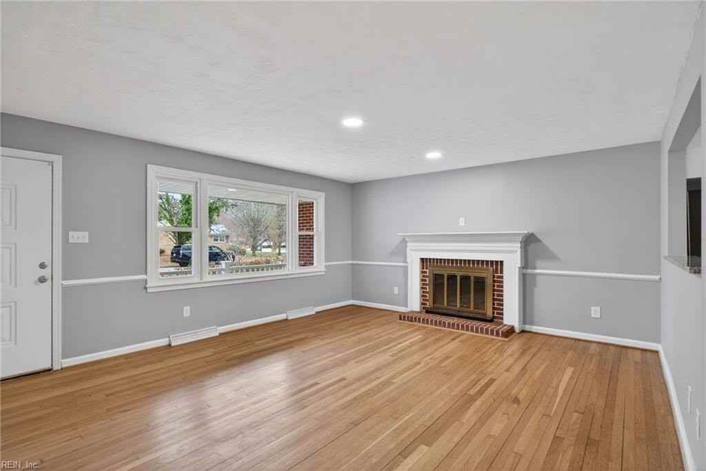 385 Stanton Rd - Photo 3 of 49