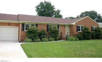 236 S Parliament Dr - Photo 1 of 1