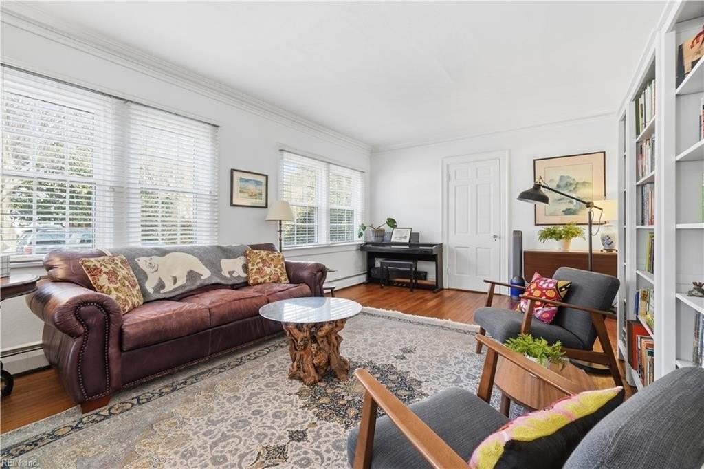 1115 Magnolia Ave - Photo 5 of 41