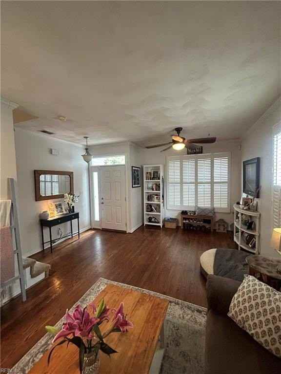 2201 Leeway Ct - Photo 4 of 22