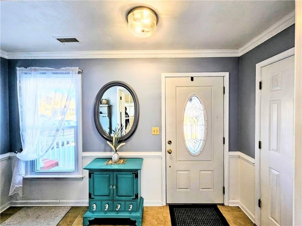 3912 Balboa Cres - Photo 2 of 48