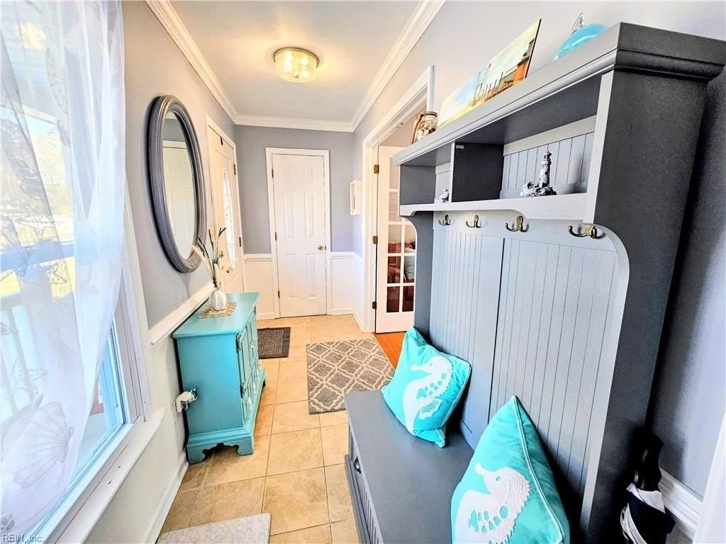 3912 Balboa Cres - Photo 3 of 48