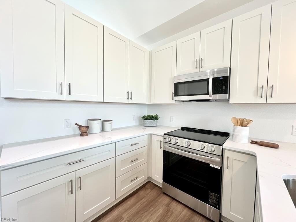 Tower Hill Cir - Photo 2 of 19