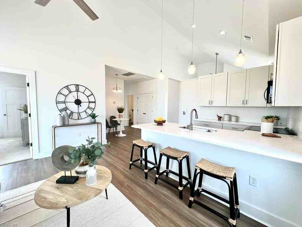 Tower Hill Cir - Photo 7 of 19