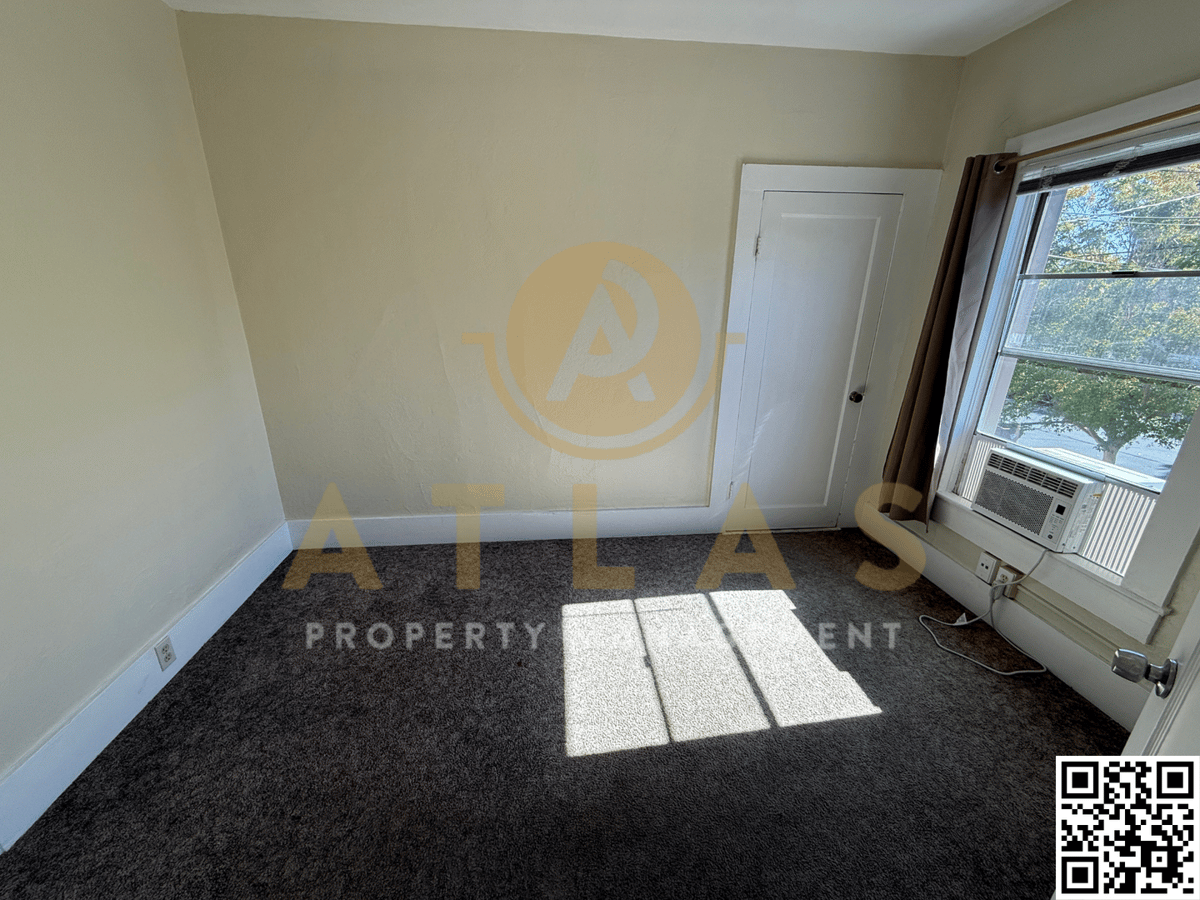 1362 Calistoga Ave #4 - Photo 4 of 5