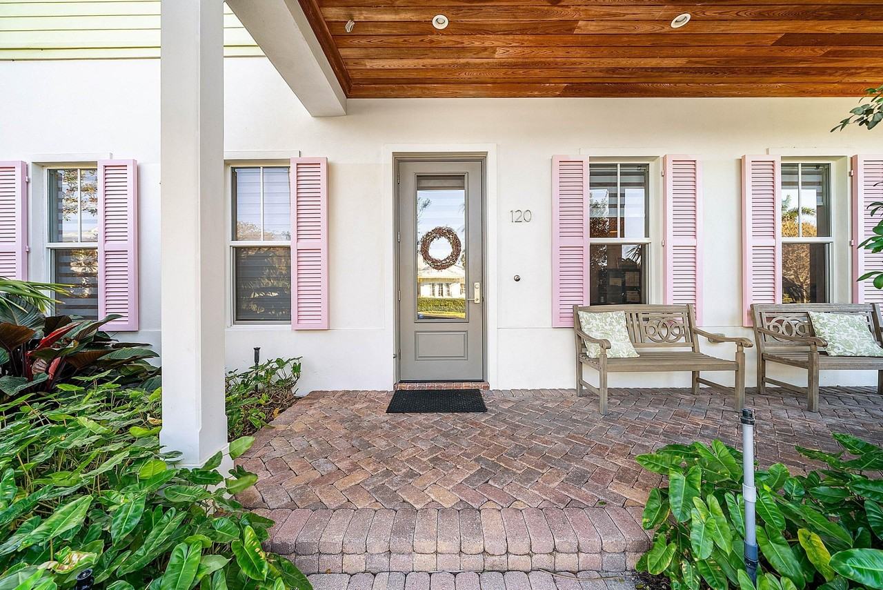 120 Grove Way - Photo 2 of 43