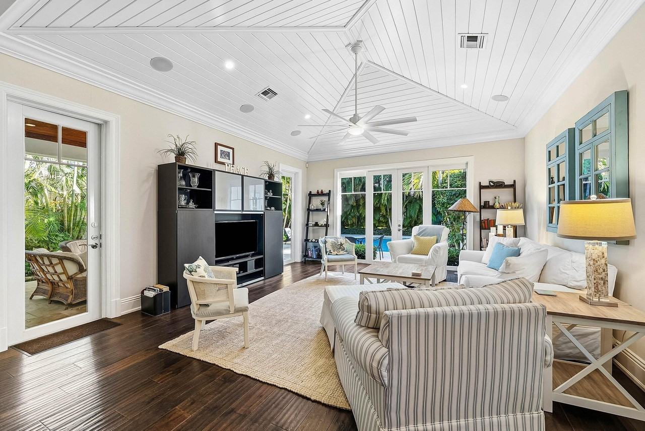 120 Grove Way - Photo 6 of 43