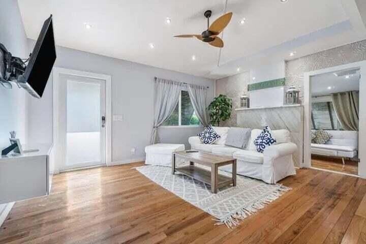 11 Sw 4th St - Photo 4 of 27