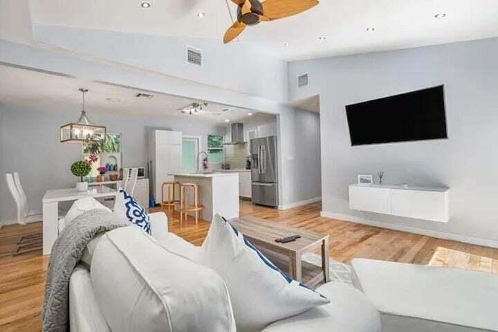 11 Sw 4th St - Photo 5 of 27