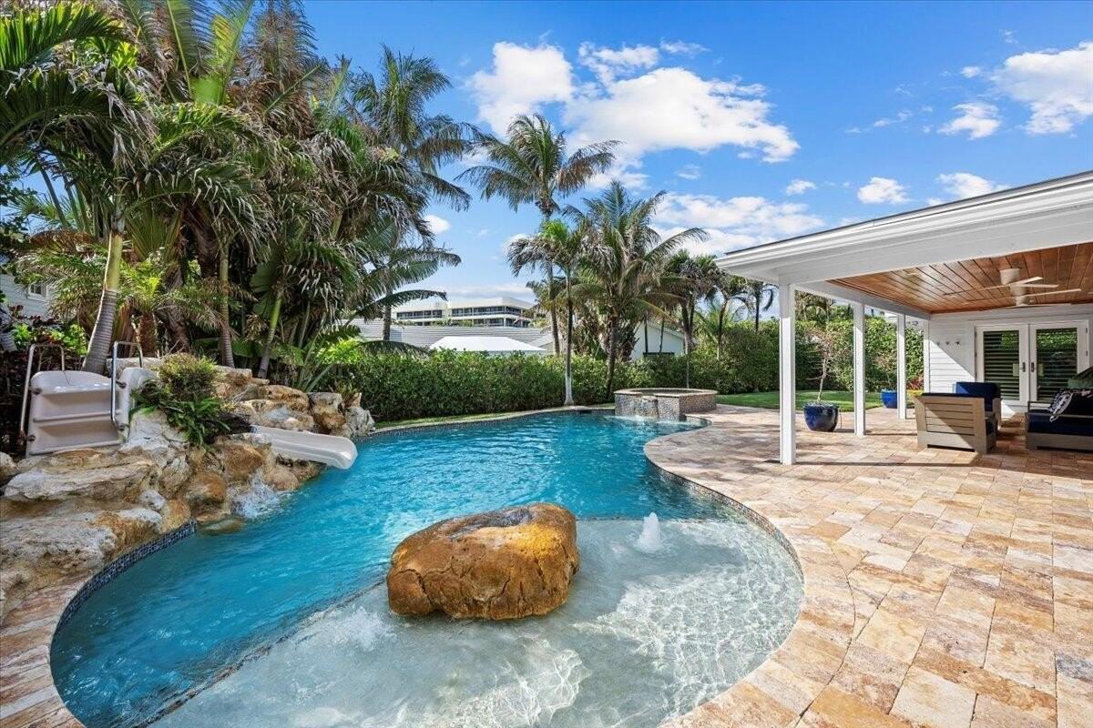 48 Ocean Dr - Photo 5 of 33