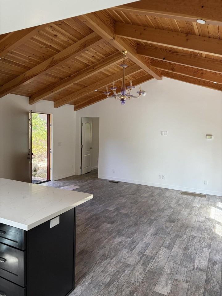 60 Crestview Ln - Photo 2 of 9