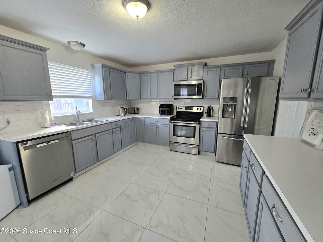 1156 Buford St Nw - Photo 6 of 20