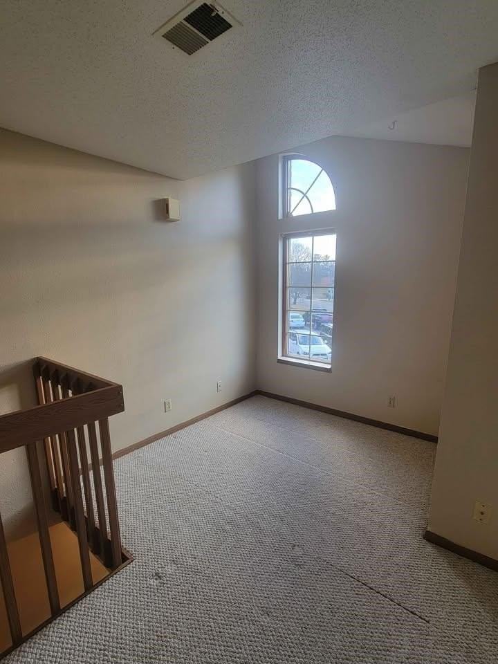 916 Monroe St #8 - Photo 5 of 13