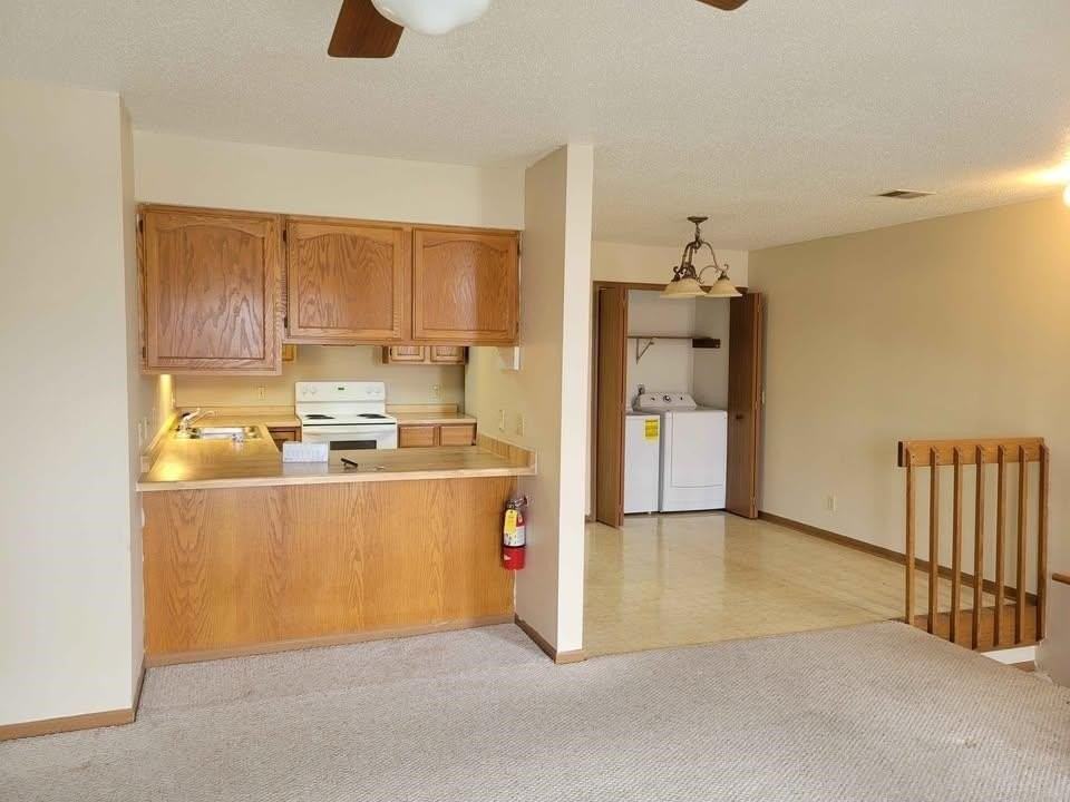 916 Monroe St #8 - Photo 7 of 13