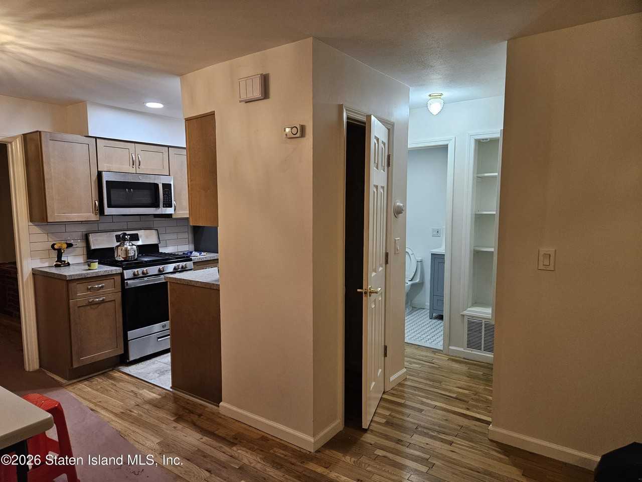 30 Greencroft Ave Unit 1 - Photo 5 of 11