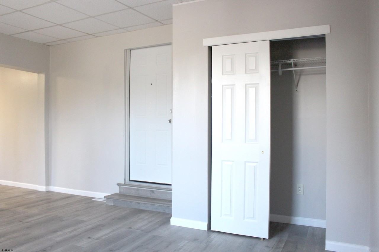 104 Minnetonka Ave - Photo 7 of 13