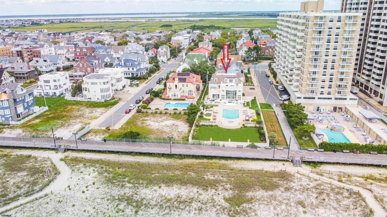 118 S Plaza Pl - Photo 2 of 34