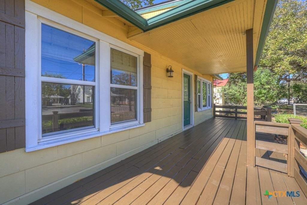 927 N Union Ave - Photo 4 of 24