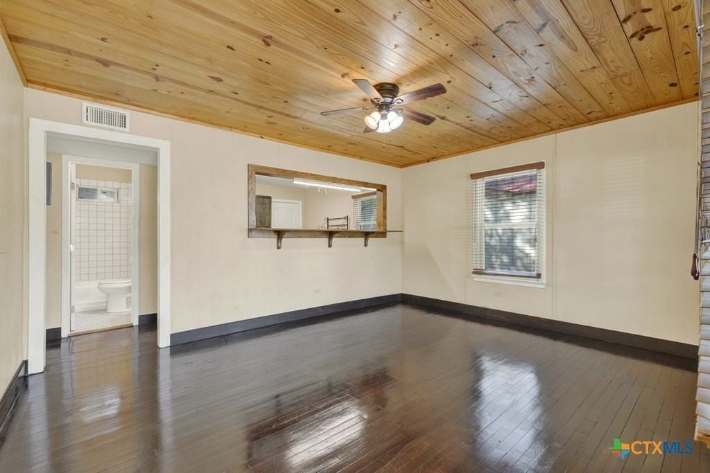 927 N Union Ave - Photo 7 of 24