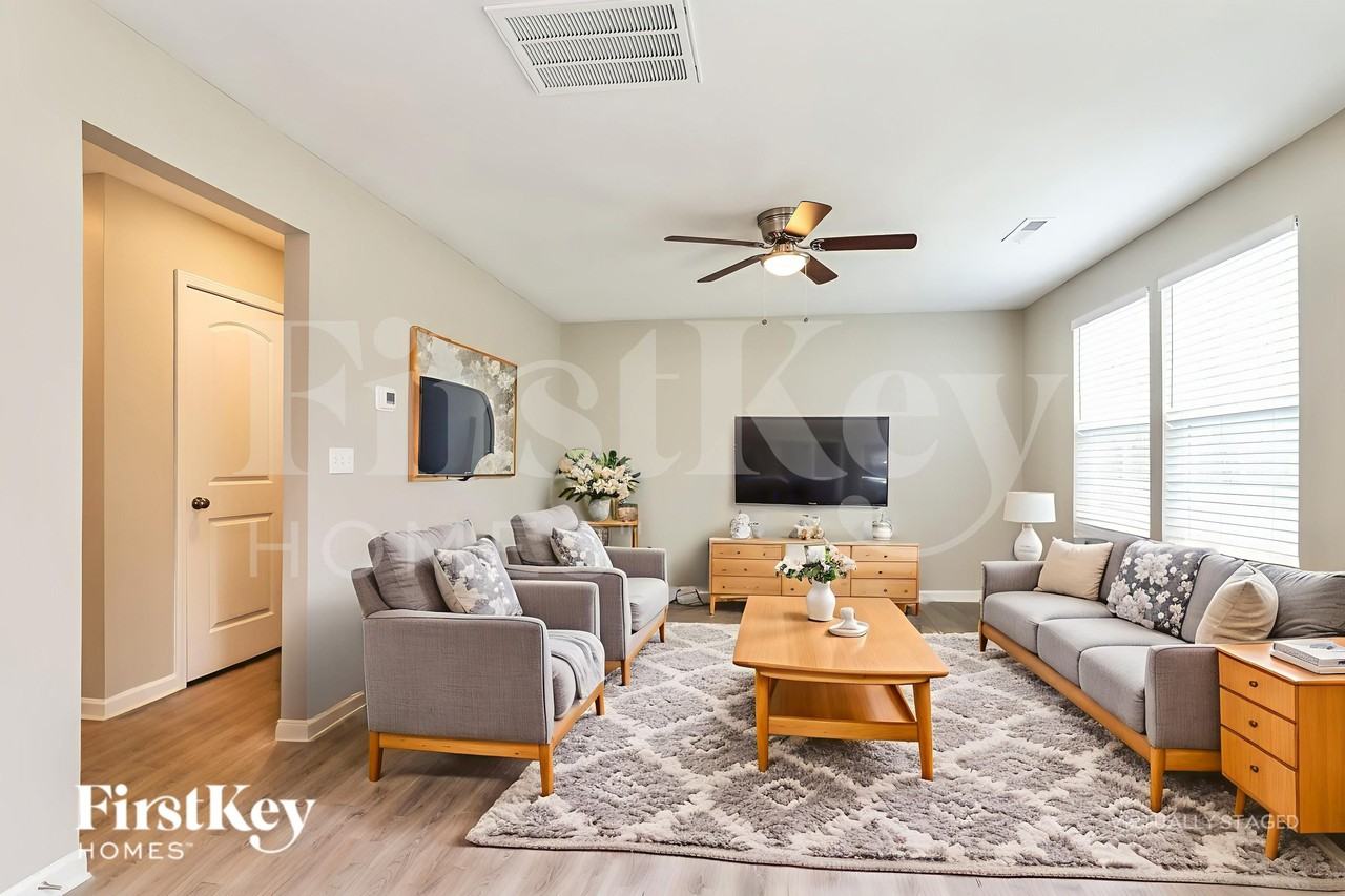 217 Focus Ln - Photo 4 of 19