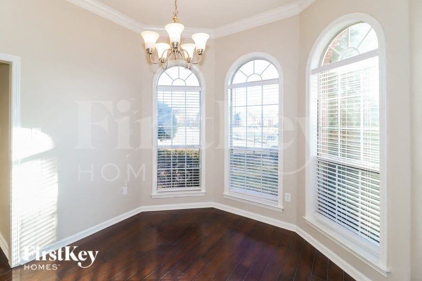 8668 Pantherburn Cir N - Photo 5 of 15