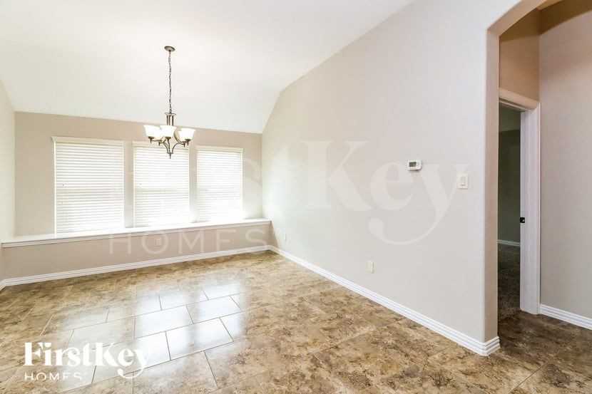 6901 Canyon Rim Dr - Photo 5 of 15