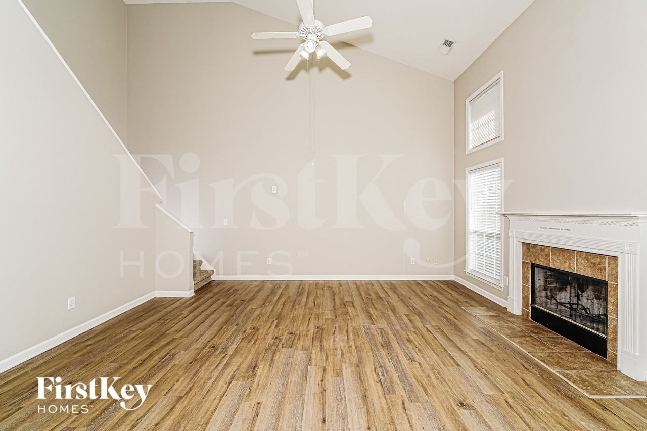 535 Bentmoor Dr - Photo 5 of 19