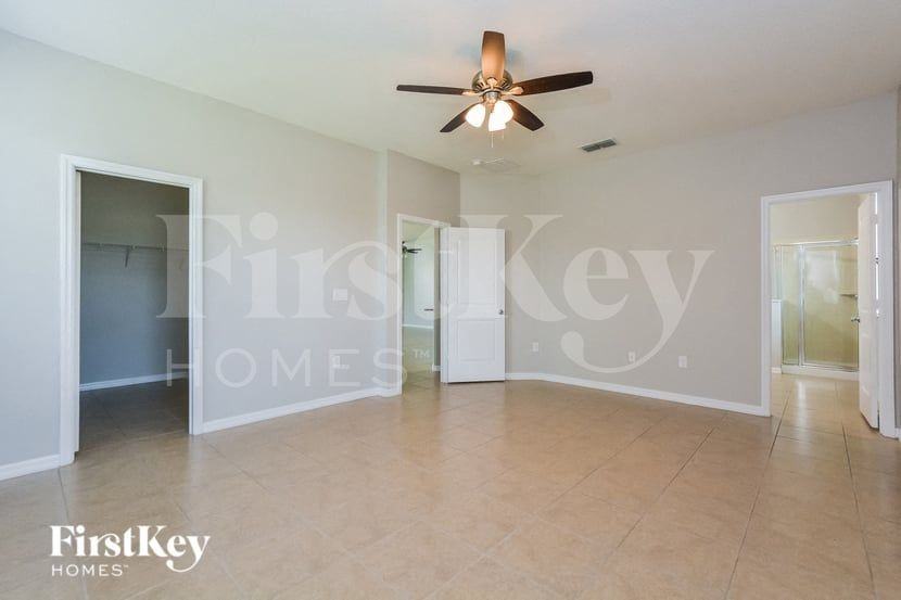 1511 Angler Ave - Photo 7 of 15