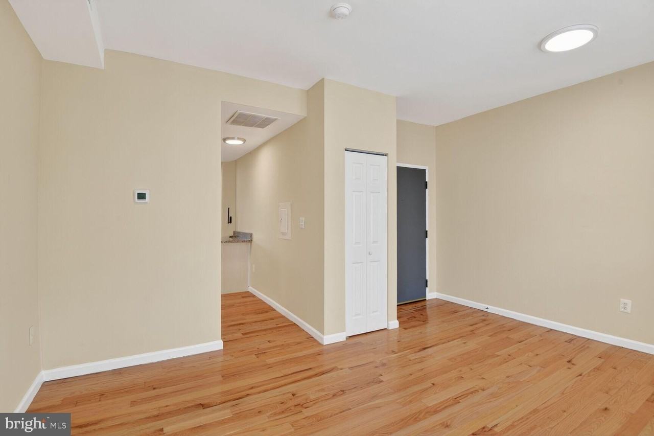 1648 Park Rd Nw Apt 5 - Photo 3 of 15